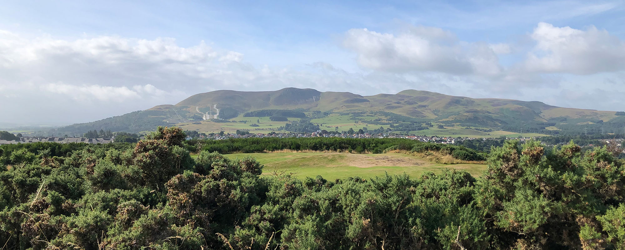 Edinburgh hills landscape